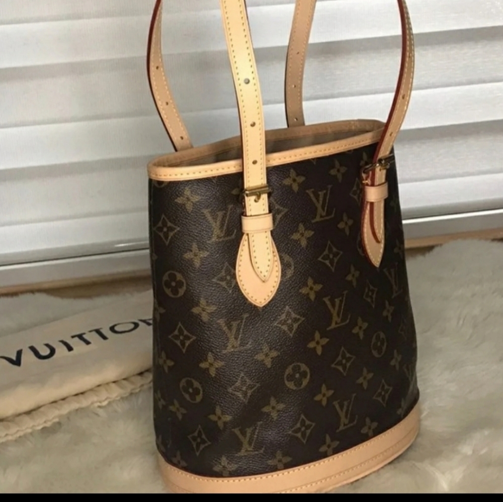 Authentic Louis Vuitton Monogram Bucket Bag